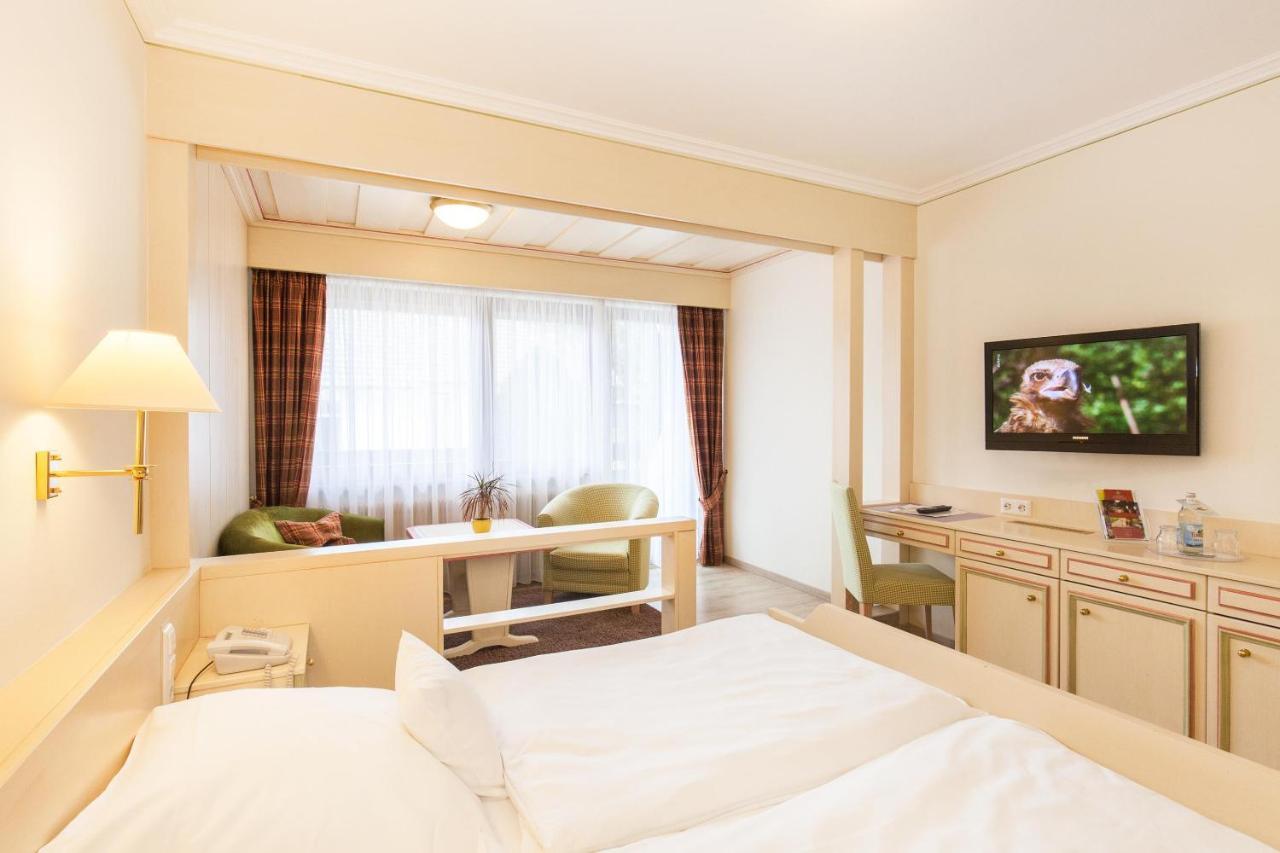 Landgasthof Hotel Hirsch Loßburg Esterno foto