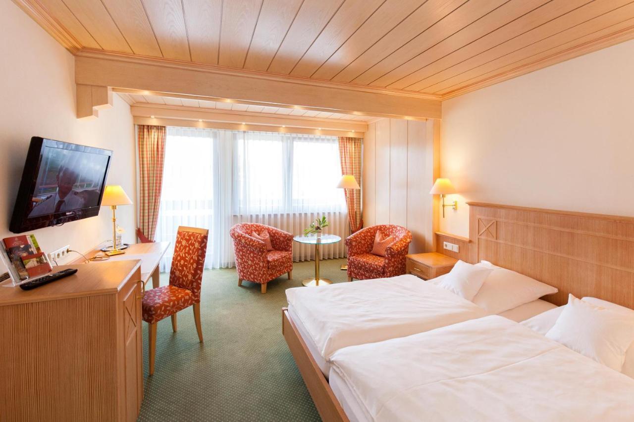 Landgasthof Hotel Hirsch Loßburg Esterno foto