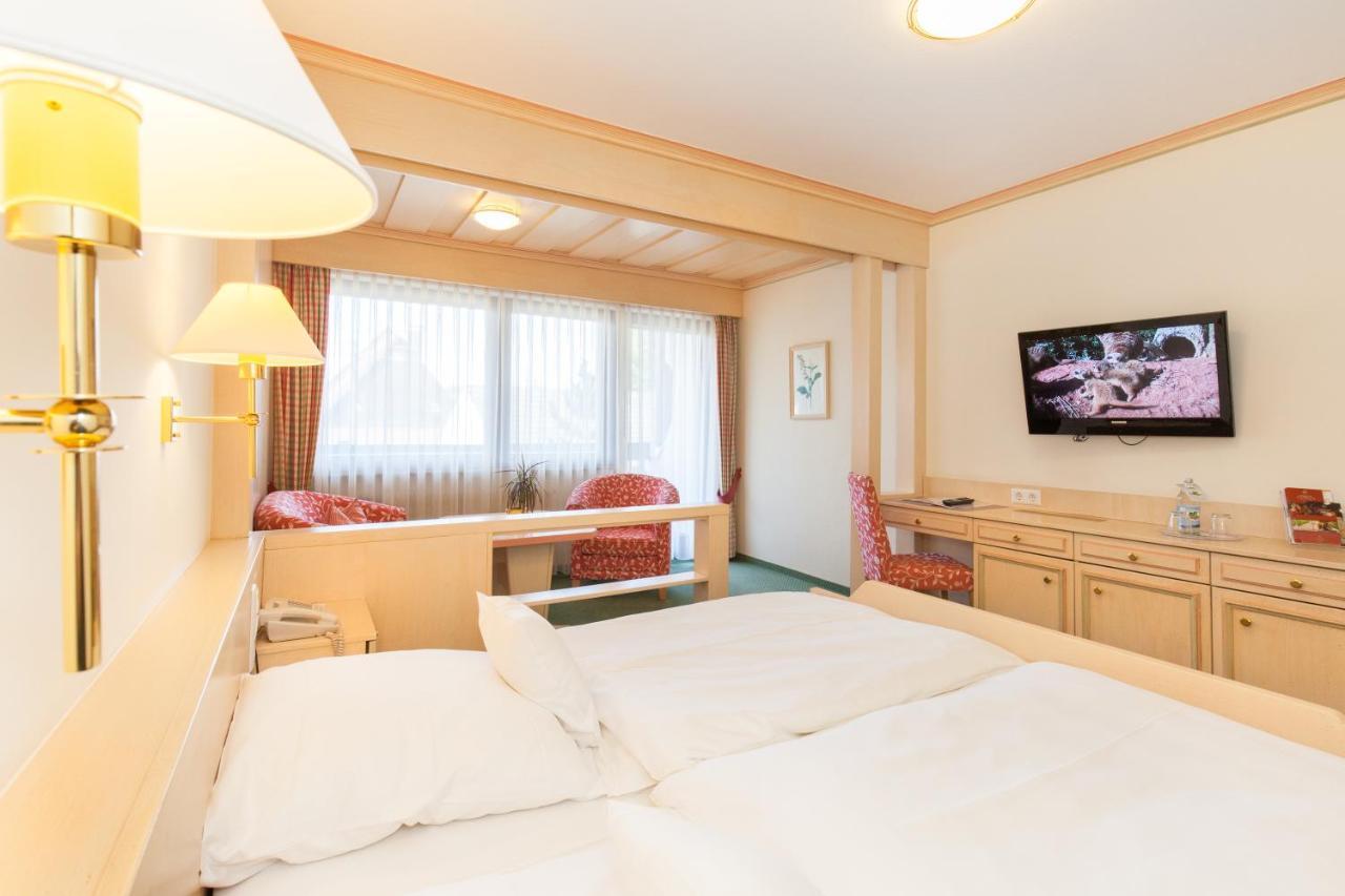 Landgasthof Hotel Hirsch Loßburg Esterno foto